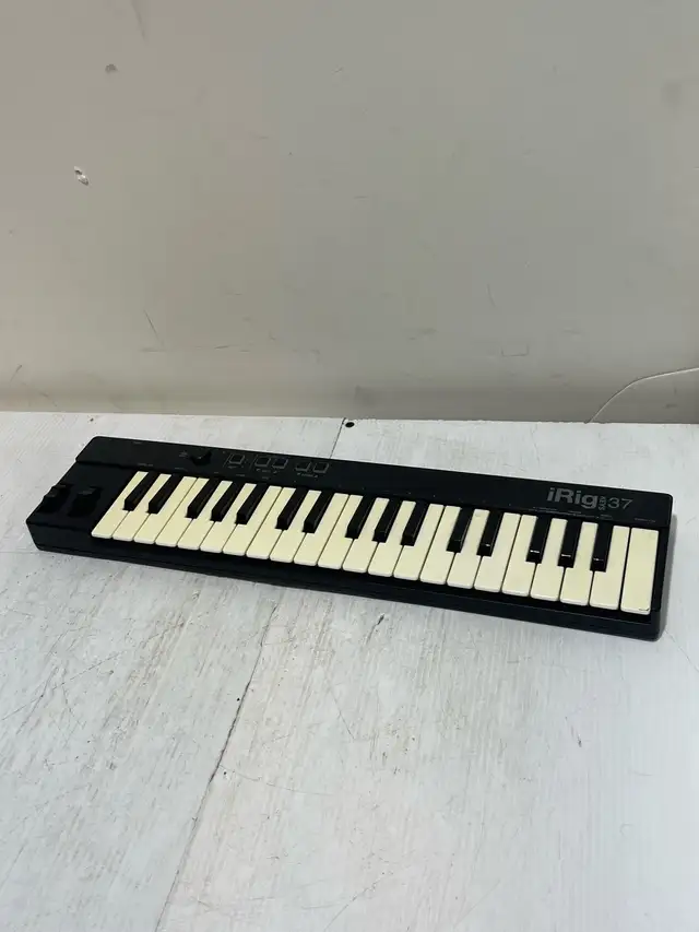 IK Multimedia iRig Keys 37