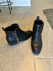 Woman’s Dressy Ankle booties