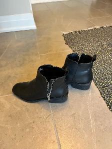 Woman’s Dressy Ankle booties - Photo 2
