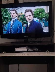 Samsung HD Dolby TV - Photo 2