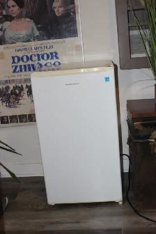 Hamilton Beach Bar Fridge / Freezer