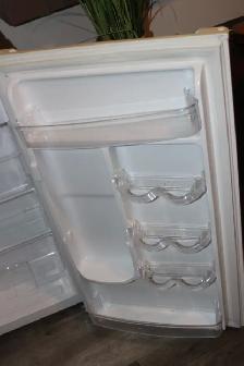Hamilton Beach Bar Fridge / Freezer - Photo 3