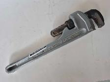 14' Ridgid 814 Pipe Wrench (31094240) - Photo 2