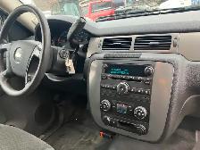 4x4 ~ 2008 Chevy Tahoe ~ LOW KMS & SAFETIED - Photo 8