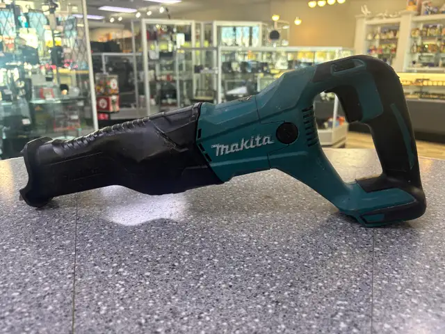 Makita DJR186 18V Sawzall - Tool only