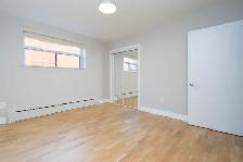 One bedroom, Kingston Road and Warden Ave - ID 2778 - Photo 2