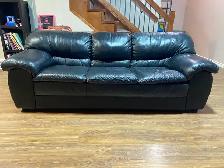 Couches, coffee tables, lamps - Photo 2