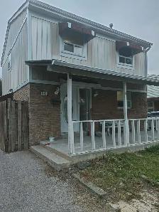 4 Bedroom house near Morningside & Sheppard for rent