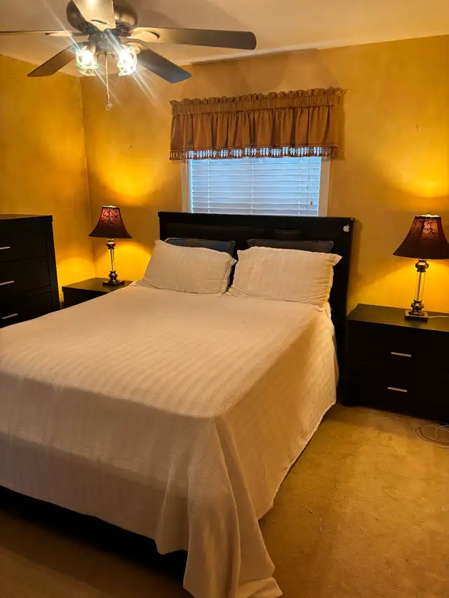 Rooms for rent l.