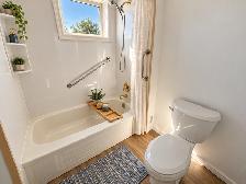 NEWLY Renovated 2 Bed House near St John - Photo 8
