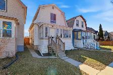 NEWLY Renovated 2 Bed House near St John - Photo 10