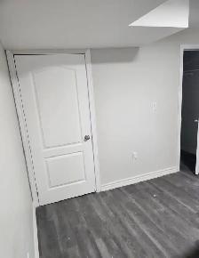Renovated Basement Apartment - Photo 3