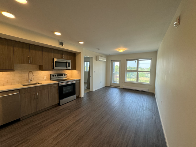 1Bed 1Bath Apartment Condo in Peguis/Transcona Area For Rent