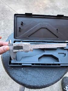 Like-New 6' (150mm) Stainless Steel Digital Caliper with Case - Photo 2