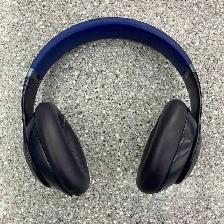 Beats Studio Pro Blue Bluetooth Headphones - Photo 2