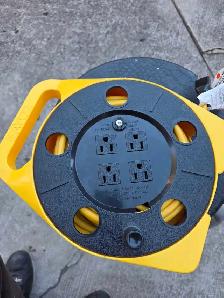Like-New Bayco 25ft Extension Cord Reel with 4 Outlets - Photo 3