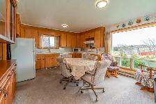 Entire 4 BR, 2Bath Lunenburg Farmhouse for Rent - Photo 12