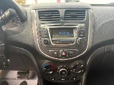 2017 HYUNDAI ACCENT SE - SUNROOF - HEATED SEATS - BLUETOOTH - Photo 12