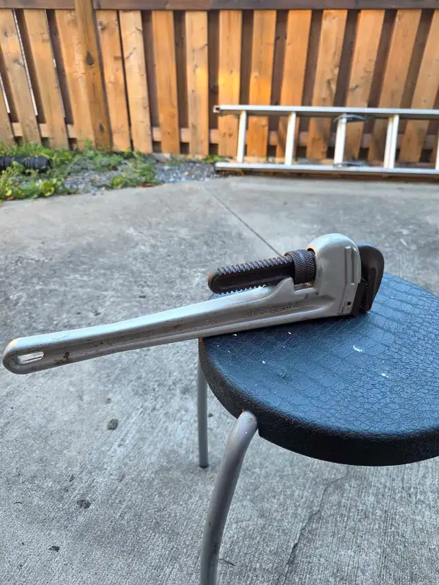 Super Ego 104 18' Aluminum Pipe Wrench (450mm) - Heavy Duty