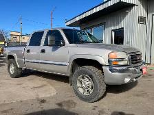 4x4 ~ 2007 GMC Sierra 1500HD Classic ~ Crew cab, SAFETIED - Photo 2