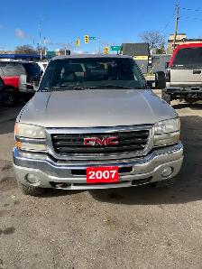 4x4 ~ 2007 GMC Sierra 1500HD Classic ~ Crew cab, SAFETIED - Photo 4