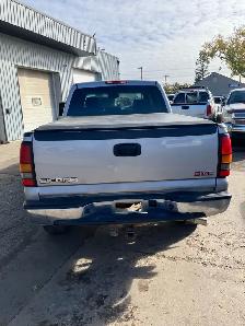 4x4 ~ 2007 GMC Sierra 1500HD Classic ~ Crew cab, SAFETIED - Photo 5