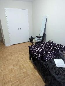 One Big Private room available from Nov 1st all inclusive $850 - Photo 3