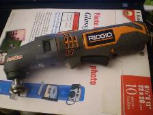 RIDGID R8223404 HEAD & R8223500 12 V BODY NO BATTERY$50