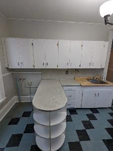 144 Leinster St - 2BR Uptown, Bright, Spacious, Regal, Heated! - Photo 10