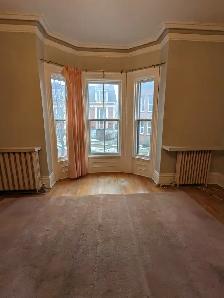 144 Leinster St - 2BR Uptown, Bright, Spacious, Regal, Heated! - Photo 13