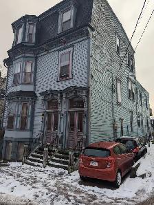 144 Leinster St - 2BR Uptown, Bright, Spacious, Regal, Heated! - Photo 19