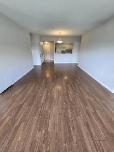 Modern 2BR   Den w/ In-Suite Laundry - Heat/Water/PK Inc - Photo 18