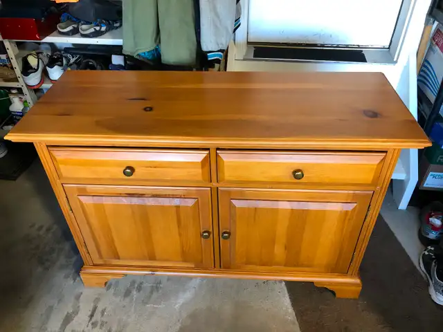 Dining room Hutch
