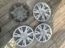 Mazda 15" wheel covers - Photo 2