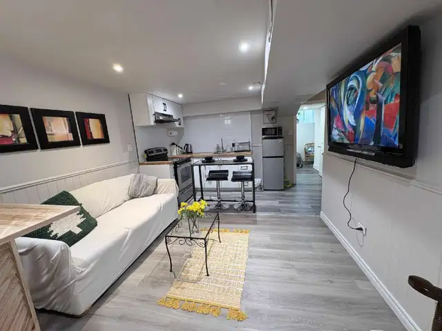 FULLY FURNISHED 2-BEDROOM BASEMENT APARTMENT