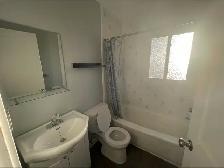 4 BED 1.5 BATH DARTMOUTH FAMILY DUPLEX AVAILABLE NOV 1ST - Photo 3
