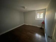 4 BED 1.5 BATH DARTMOUTH FAMILY DUPLEX AVAILABLE NOV 1ST - Photo 5