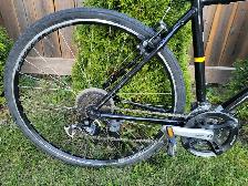 Trek FX LiveStrong  Hybrid Bike - Photo 4