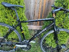 Trek FX LiveStrong  Hybrid Bike - Photo 5