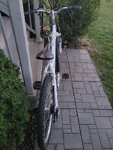 Giant Boulder Mountain Bike - Photo 8