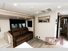 2026 Grand Design Imagine 2670MK - Photo 15