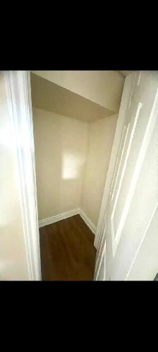 Looking for roommate for private bedroom - Photo 5