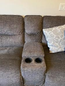 Sectional with receipt - Photo 5