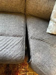 Sectional with receipt - Photo 9