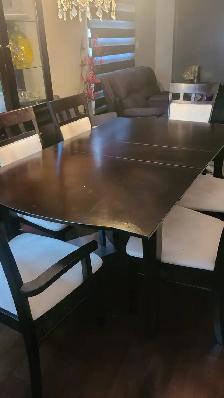 Dining Table and six chair Excellent condition. - Photo 3