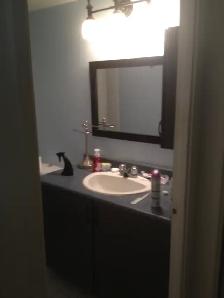 Furnished Privet Room For Rent - King & Church - DT Toronto - Photo 4