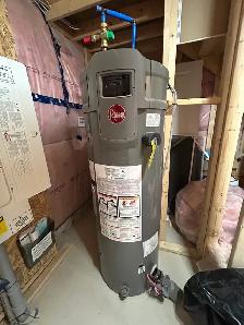 Rheem 50 Gal Natural Gas Water Heater – Like New – $2300
