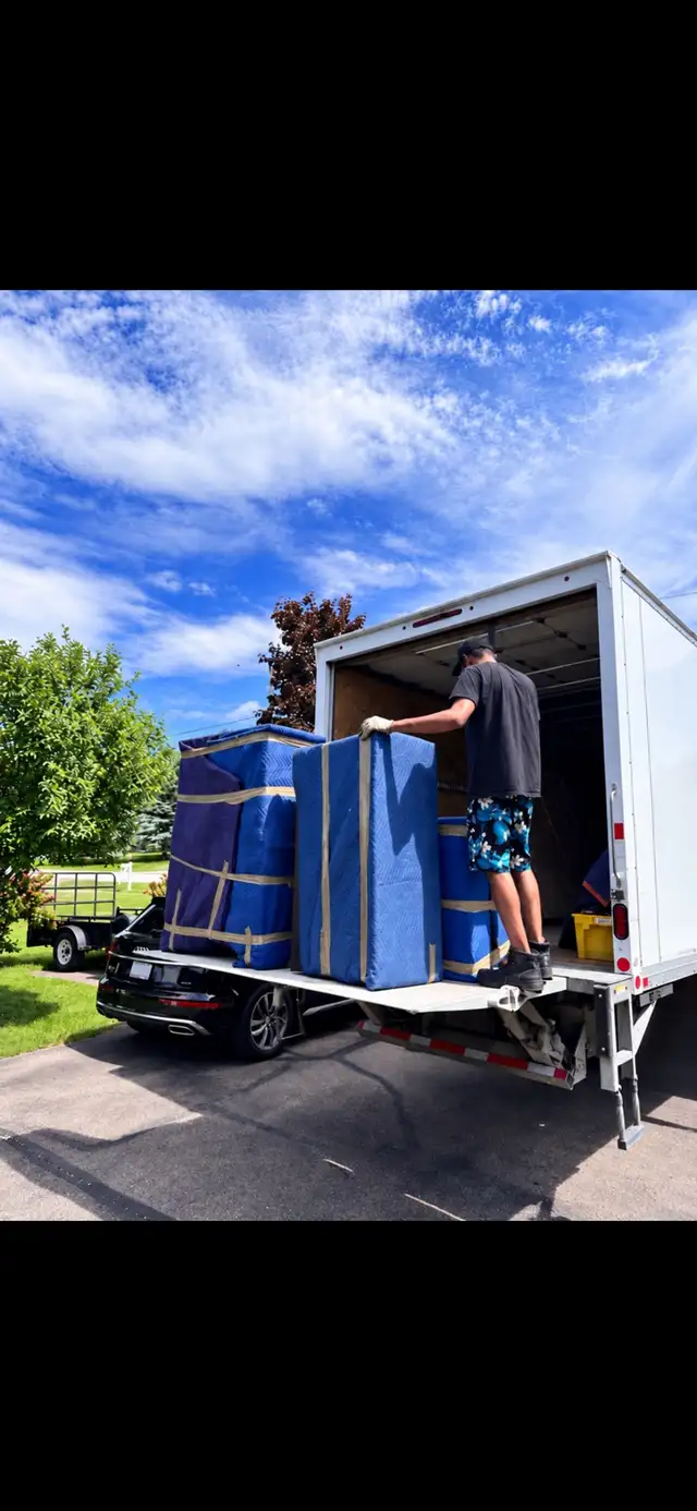 Ottawa Moving Services | 2 Movers   Truck $99/hr | Hayes Movers