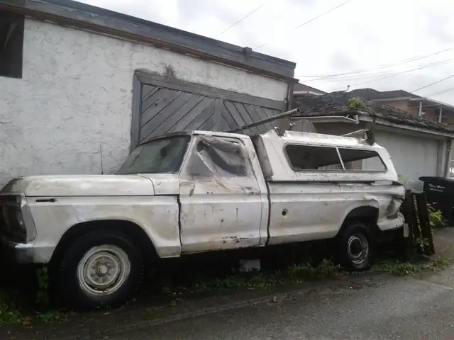 RARE 50 YEARS OLD, Limited production Ford 1976, Model F354 PU