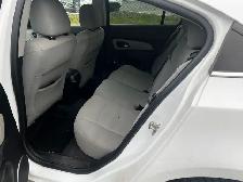2011 Chevrolet Cruze LS - Photo 4